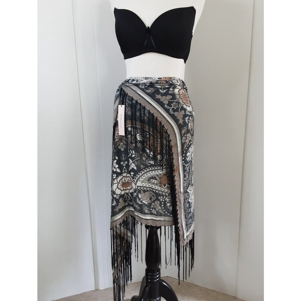 BCBG Generation Gray Floral Fringed Shawl Wrap NWT